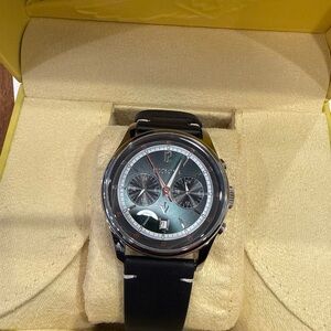 Invicta Men’s Chronograph Watch Model 33506 Green Dial Leather Strap NWT